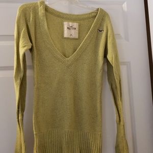 Hollister sweater